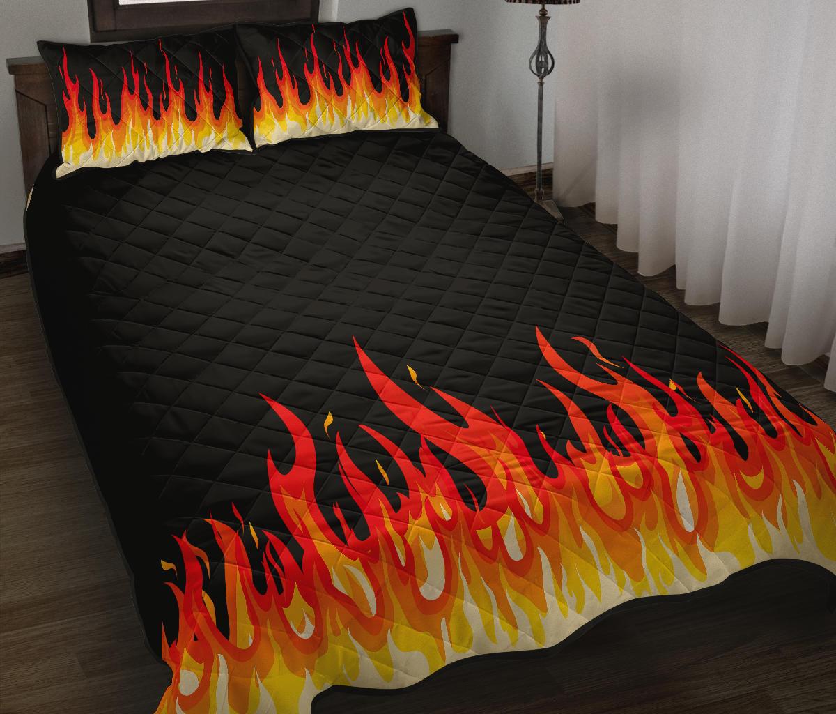 Double Flame Bandana Bed Quilts with Shams