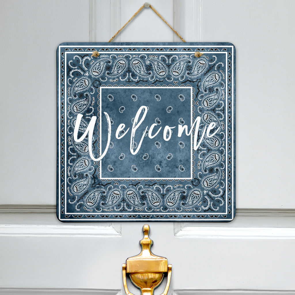 blue bandana welcome sign