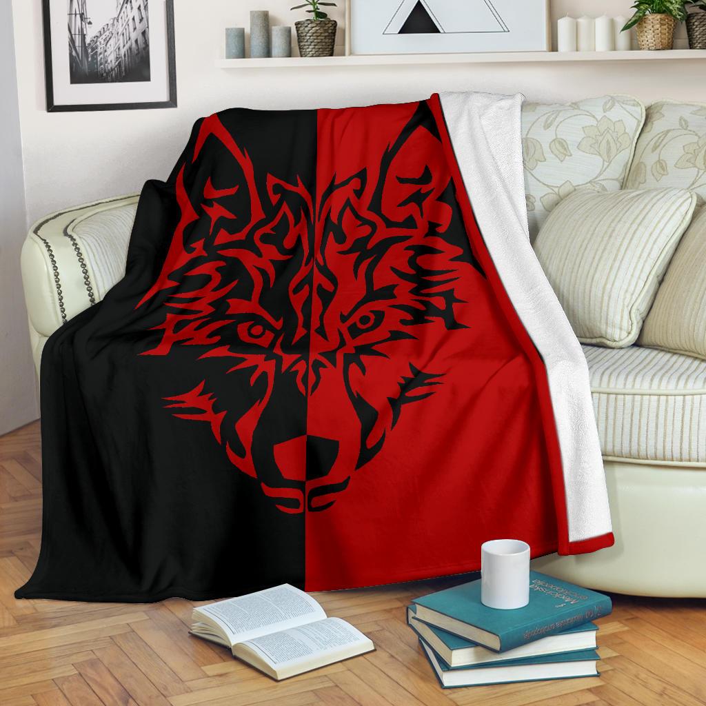 Wolf Tribal Fleece Throw Blanket