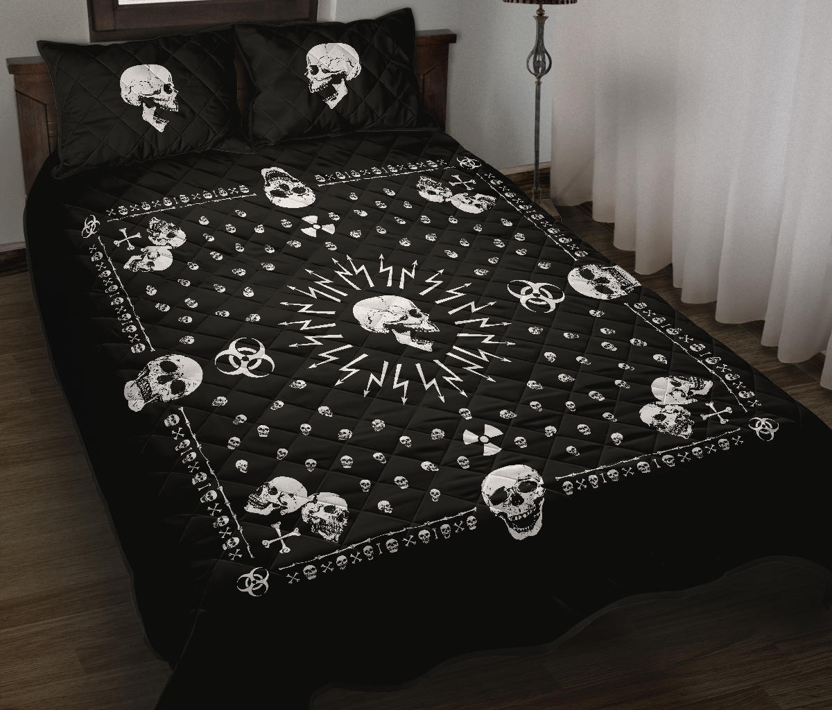 Bandana with skulls quilt with shams