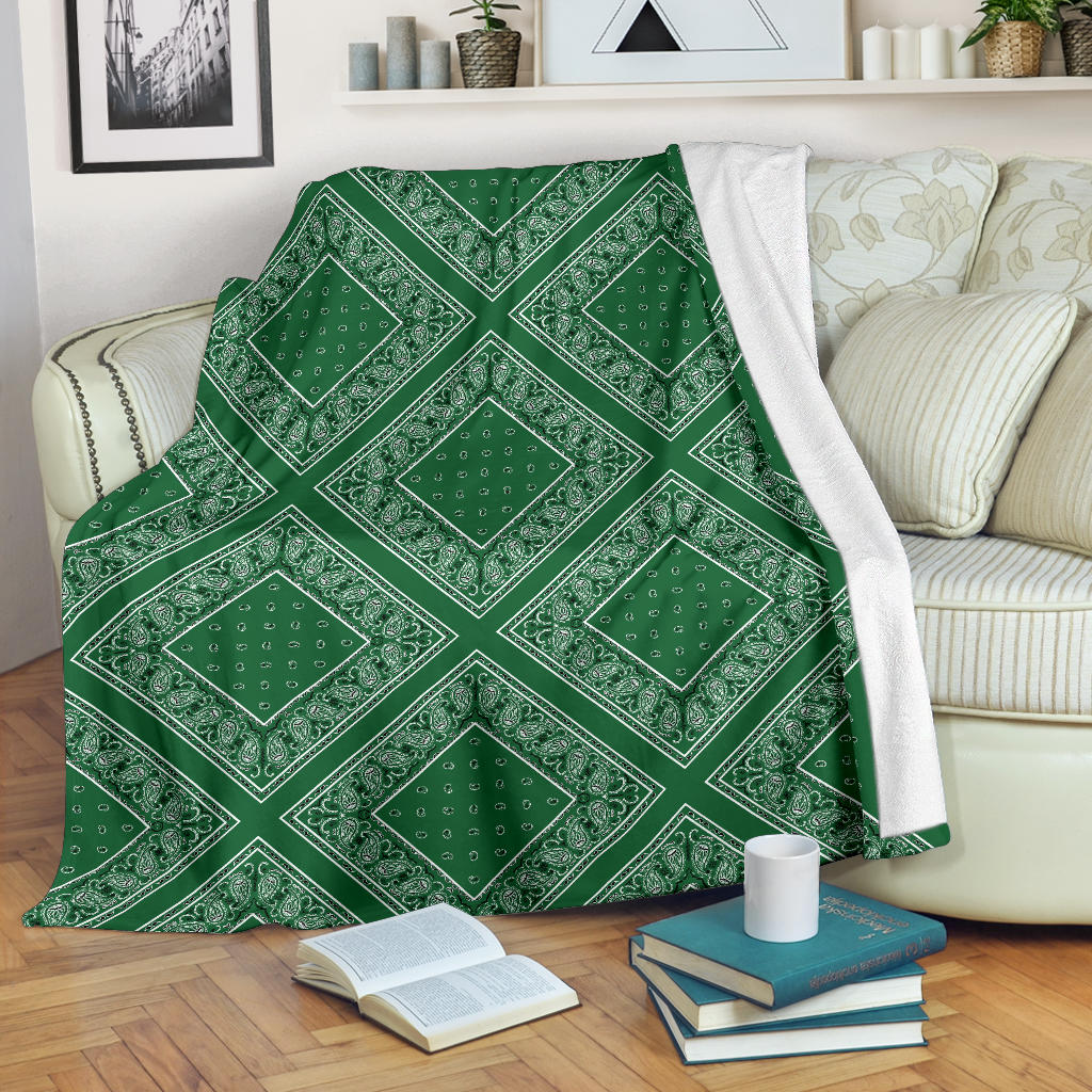 Ultra Plush Classic Green Bandana Diamond Throw Blanket