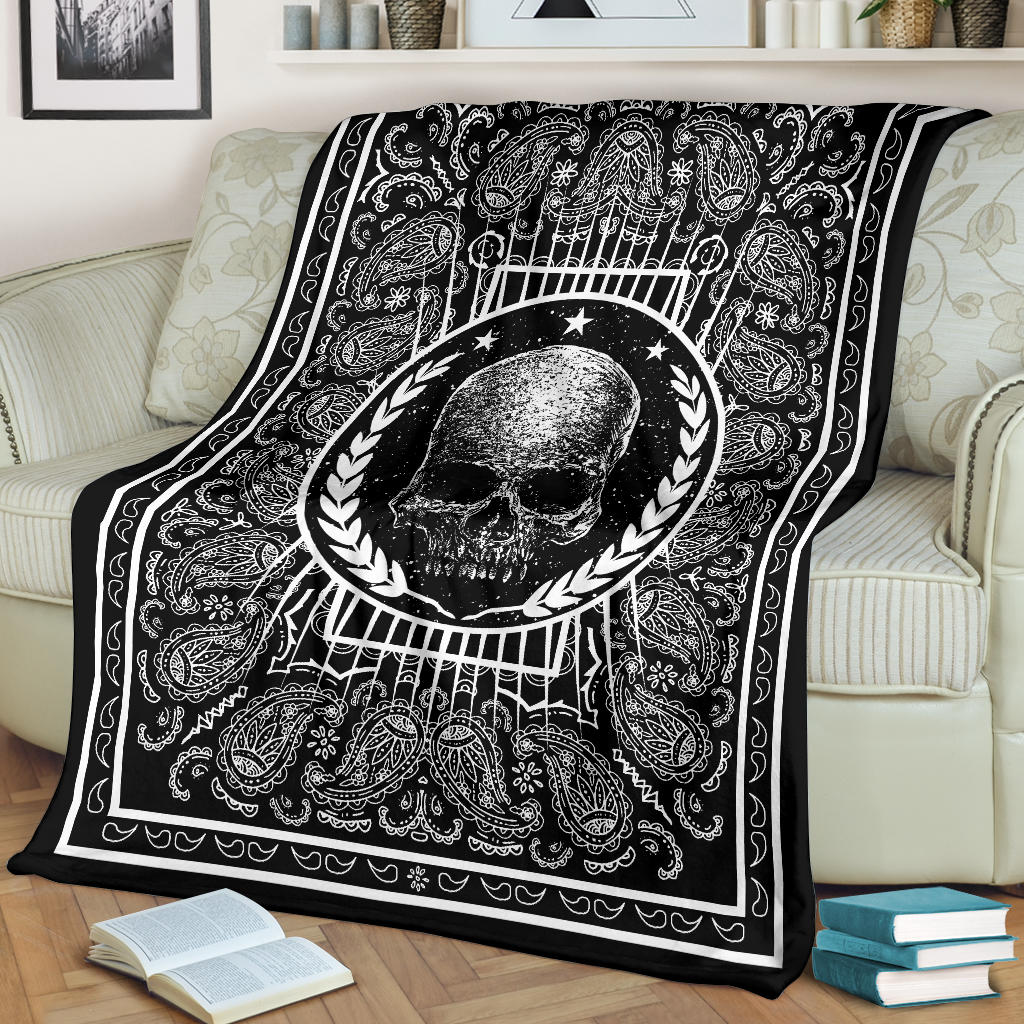 retro bandana skull