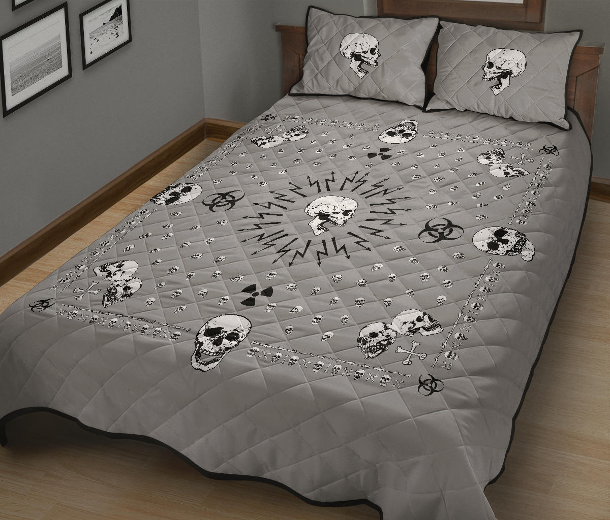 Quilt Set - Gray Hazardous Skulls Bandana Quilt w/Shams