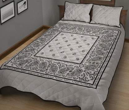 Quilt Set - Silver Gray Bandana Quilt w/Shams