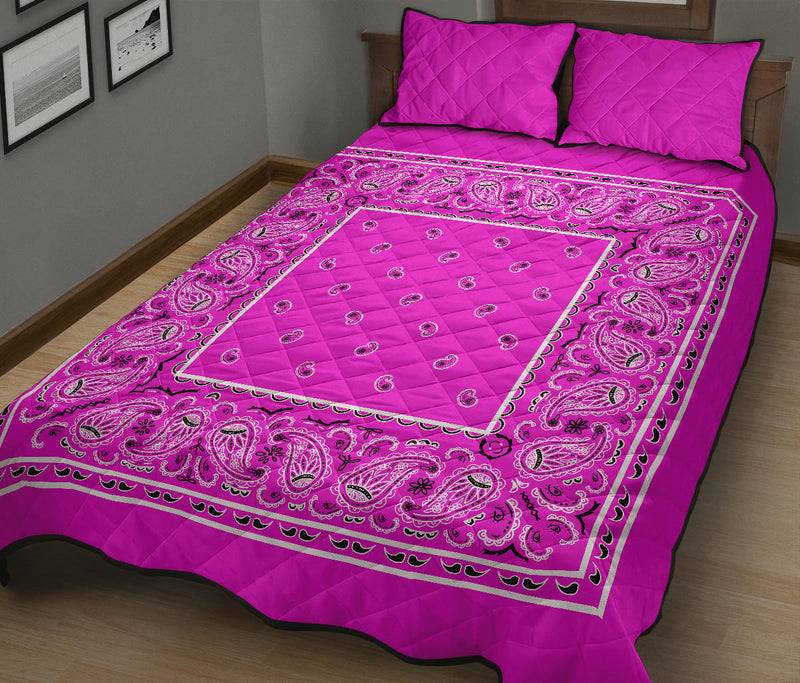 Quilt Set - Abruptly Pink Bandana Quilt w/Shams