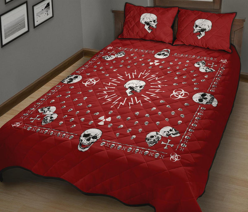 red bandana bed quilt with skul;s