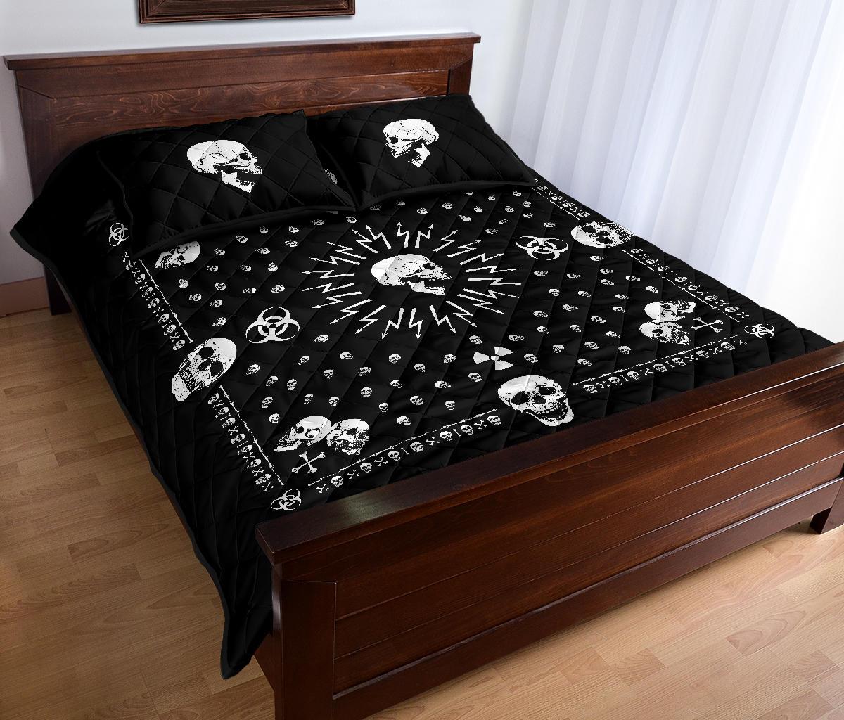 Queen size bandana bedspread