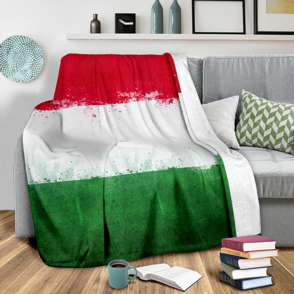 Italian Flag Fleece Throw Blanket
