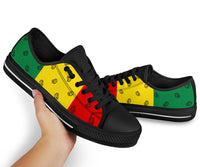 Canvas Low Top Sneakers - Rasta Paisley