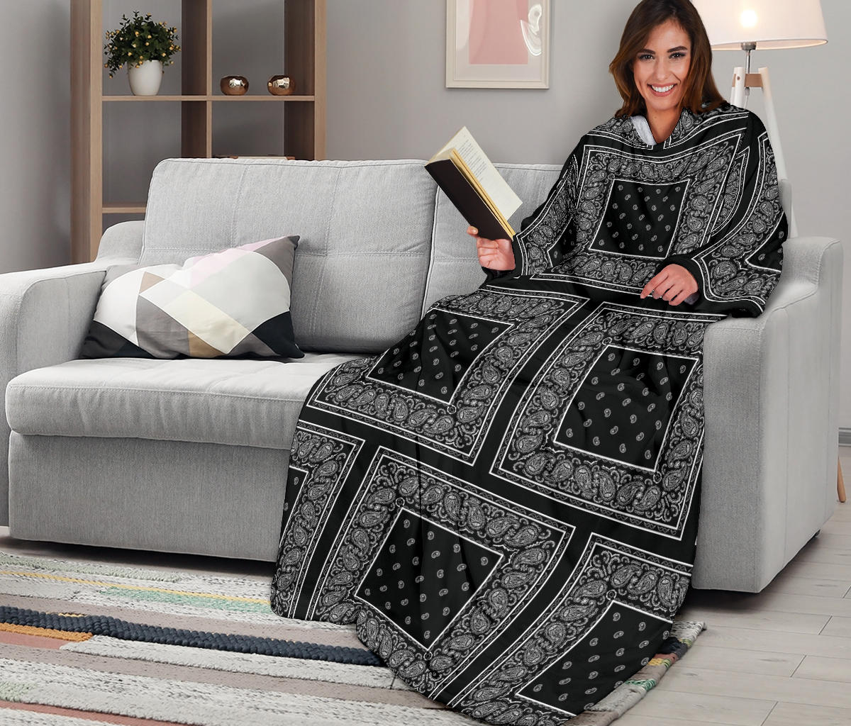 Black bandana sleeved blanket