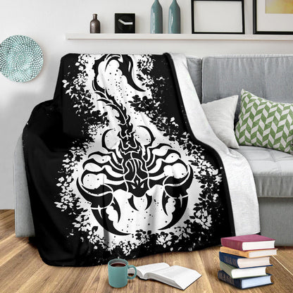 Scorpion in Leaves Fleece Throw Blanket