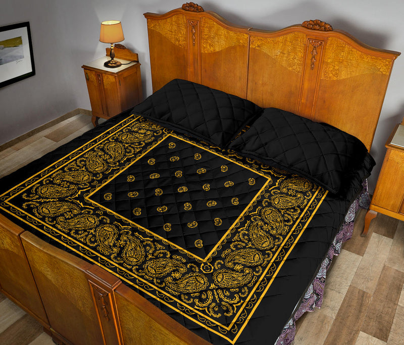 Quilt Set - Black Gold Bandana Bed Quilts w/Shams