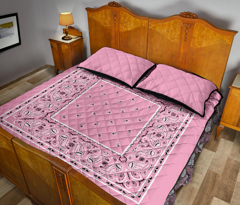Light Pink Bandana Bed Quilts with Shams