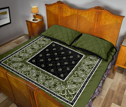 Quilt Set - Army Green and Black Bandana Bed Quilt w/Shams