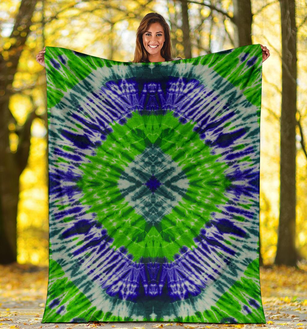 Green Abyss Tie Dye Fleece Throw