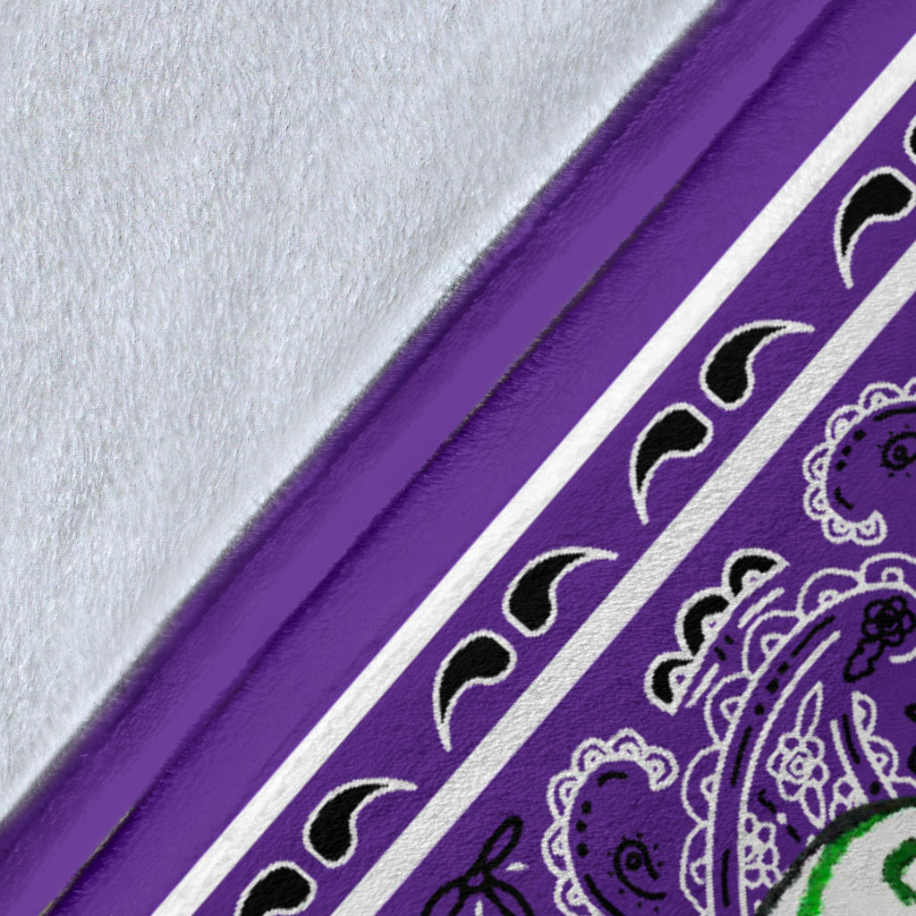 details of blanket edge