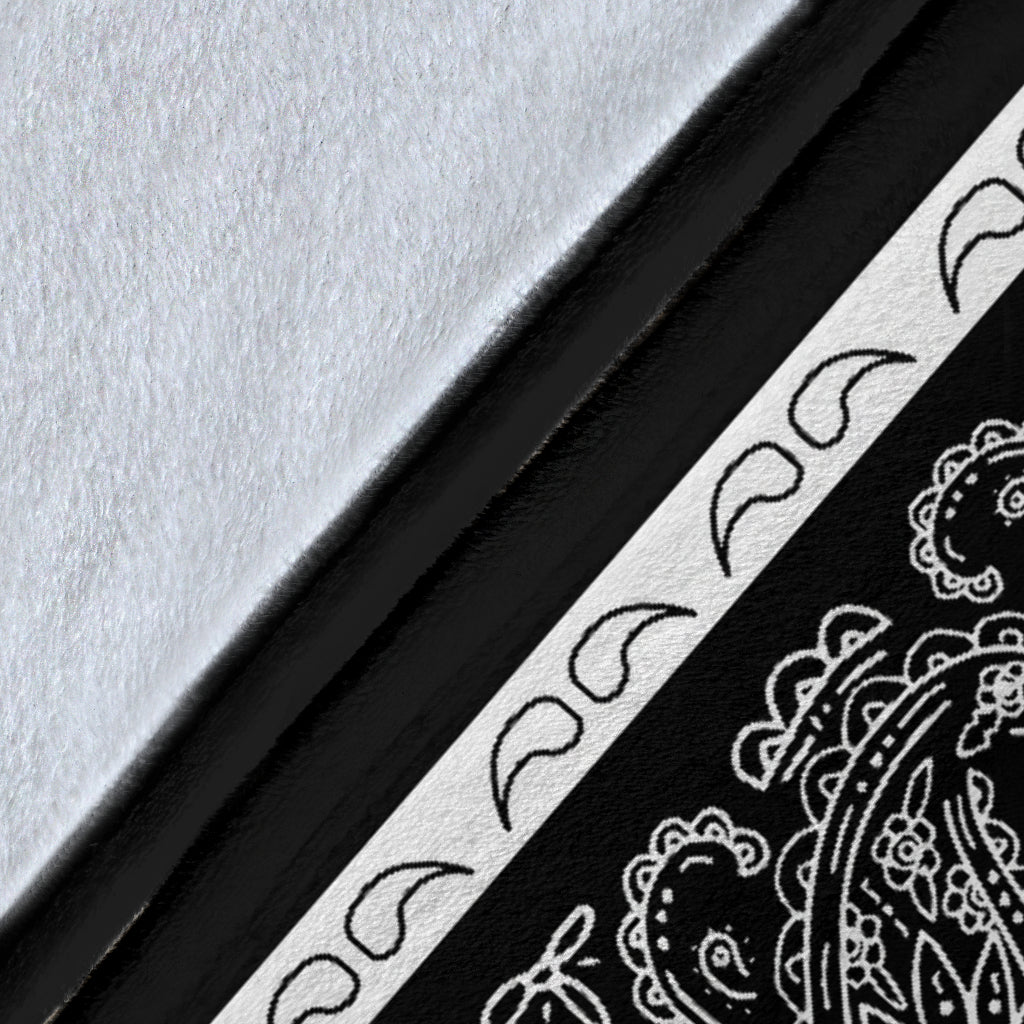 Bandana Fleece Throw Blanket Details