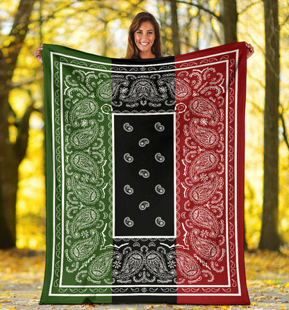 Ultra Plush Tri-Color Bandana Blanket