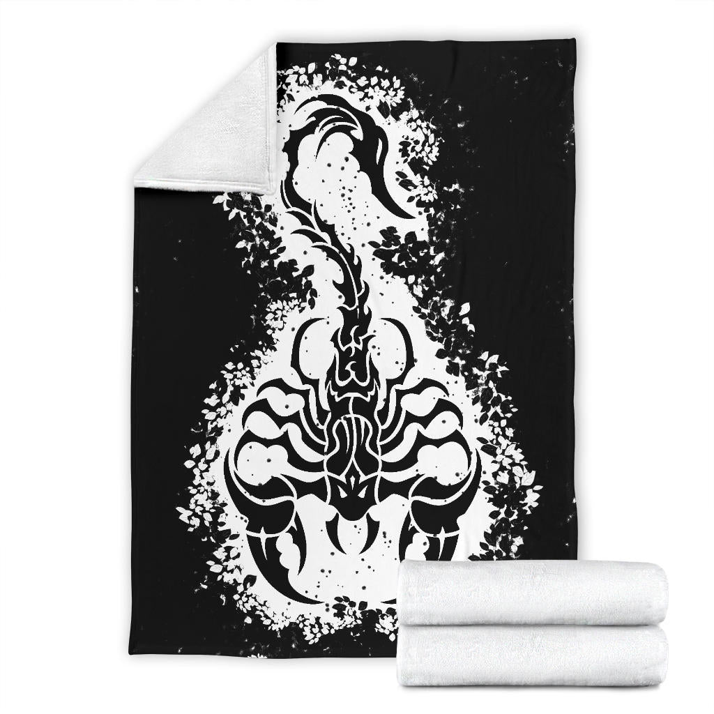 Scorpion in Leaves Fleece Throw Blanket