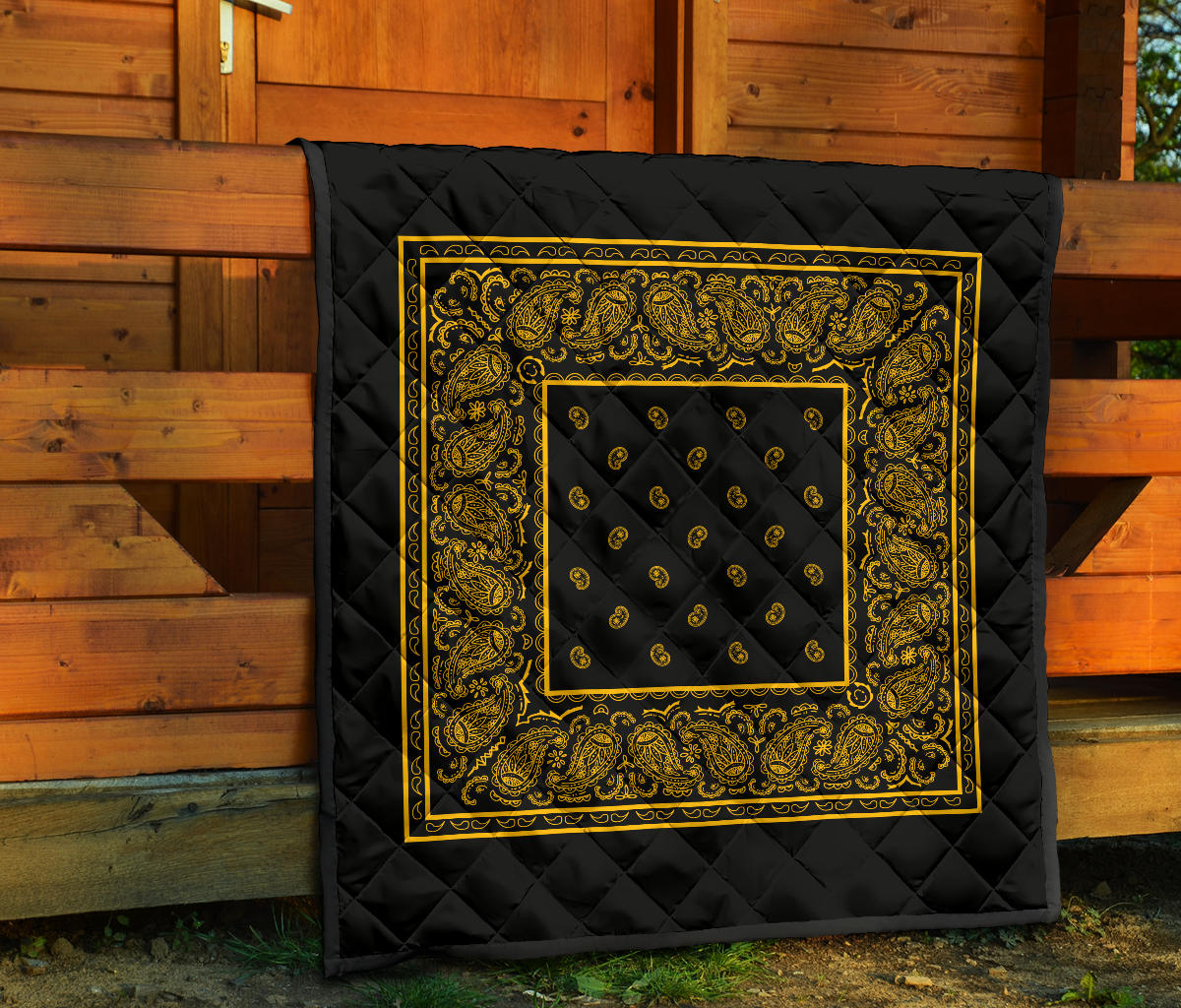Quilt - Black Gold Bandana Quilt