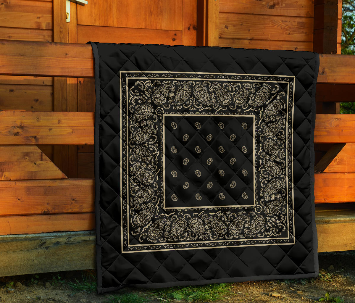 Quilt - Black and Tan Bandana Quilt