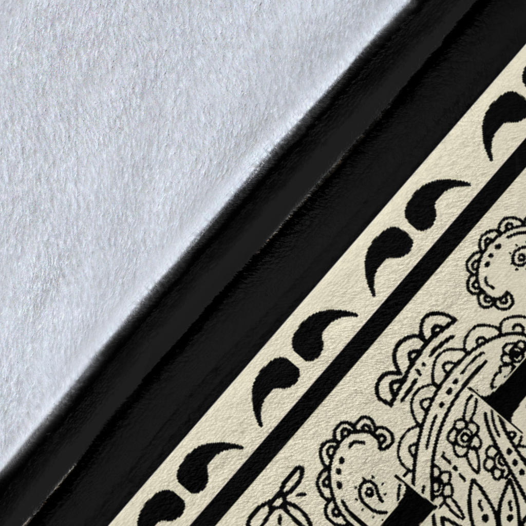 The Dapper Raven Fleece Throw