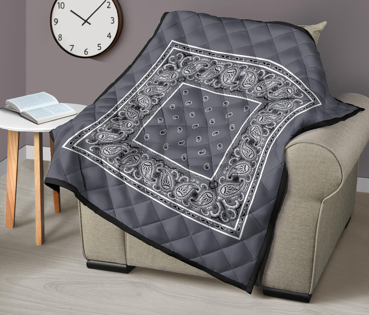 Quilt - Classic Gray Bandana Quilt